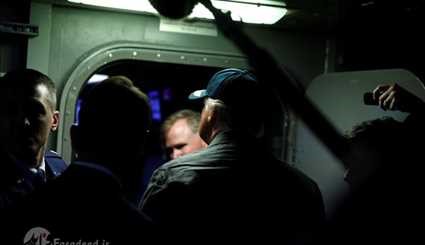 بالصور؛ ترامب في حاملة طائرات اميركية