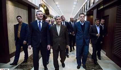 دیدار معاون نخست وزیر اسلواکی و وزیر اقتصاد | تصاویر