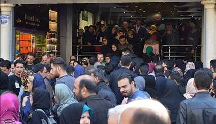 طهران البازار الكبير مع المتسوقين نوروز