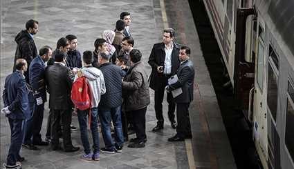 مسافران در راه آهن تهران | تصاویر