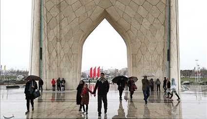بارش باران بهاری در تهران | تصاویر