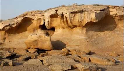 بالصور الساحل الصخري في مدينة بوشهر