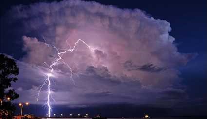 شاهد بالصور الرعد في استراليا