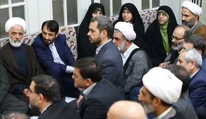 لقاء جمع من المسؤولين الايرانيين مع الإمام الخامنئي