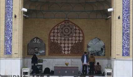 بالصور.. مراسم الاعتكاف العبادية في جامعة طهران