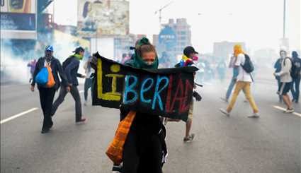 زيادة الضغوط على الحكومة الفنزويلية