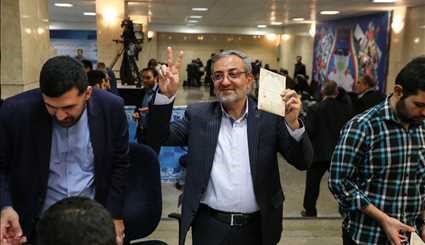 اليوم الأخير من تسجيل المرشحين للانتخابات الرئاسية في ايران