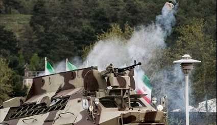 بالصور... إزاحة الستار عن صناعات عسكرية جديدة للقوة البرية في الجيش الايراني