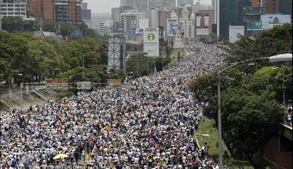 اضخم المظاهرات في فنزويلا
