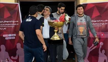 جشن قهرمانی لیگ والیبال و رونمایی از پیراهن تیم ملی | تصاویر