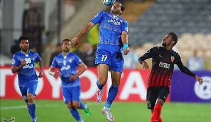 مباراة فريقي الاستقلال الايراني والأهلي الاماراتي