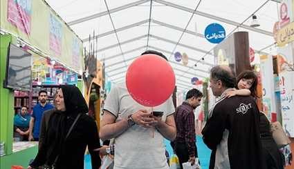 صور من اليوم الرابع لفعاليات معرض طهران الدولي للكتاب