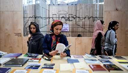 بالصور.. اليوم الخامس لمعرض طهران الدولي للكتاب