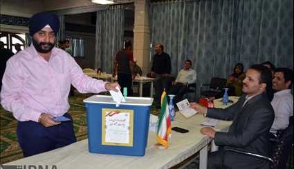 حضور ایرانیان مقیم ترکیه، پاکستان و هند در انتخابات ریاست جمهوری | تصاویر