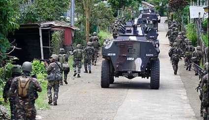 القوات الفلبينية تدفع ضد الارهابیین في مدينة الماراوي