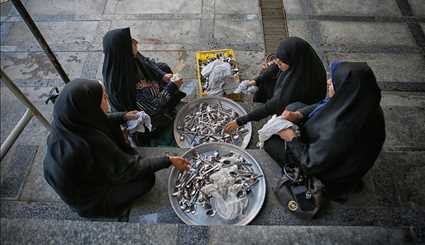 مراسم افطار در حسینیه امام (ره) در همدان | تصاویر