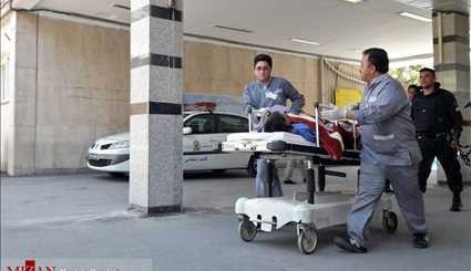 انتقال مجروحان حملات تروریستی امروز تهران به بیمارستان/ تصاویر