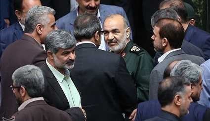 نخستین جلسه علنی مجلس پس از حمله تروریستی تهران | تصاویر