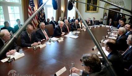 جنجال اولین جلسه کابینه ترامپ