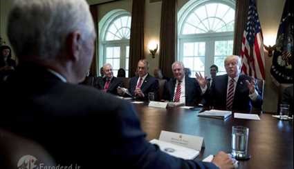 جنجال اولین جلسه کابینه ترامپ