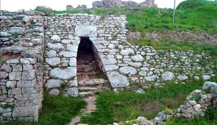 بالصور..آثار مدينة اوغاريت في رأس شمرا في محافظة اللاذقية