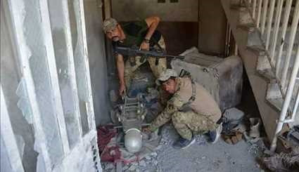 القوات العراقية  تعثر على صواريخ  معدة للأطلاق أثناء تطهير حي الشفاء بالموصل