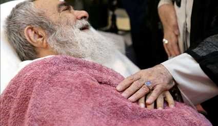 الإمام خامنئي يزور آية الله مظاهري الراقد في المستشفى