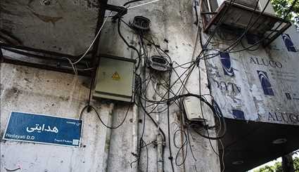 سیم های زائد برق در شهر/ تصاویر