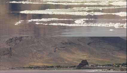 دریاچه ارومیه در کفنی از نمک | تصاویر
