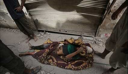 نجات زنان و کودکان وحشت‌زده موصل +عکس