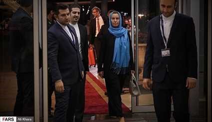 بالصور.. وفود اجنبية حين وصولها الى طهران لحضور مراسم اداء روحاني اليمين الدستورية