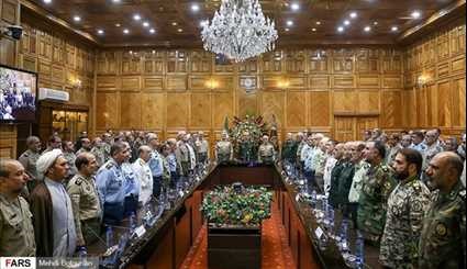 بالصور.. مراسم تقديم قائد الجيش الايراني الجديد