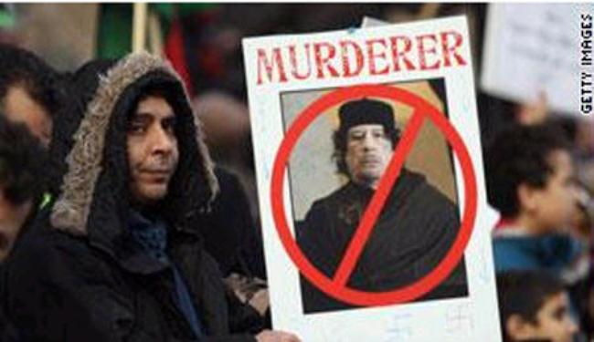 ناشطة ليبية: ليس امام القذافي الا الرحيل