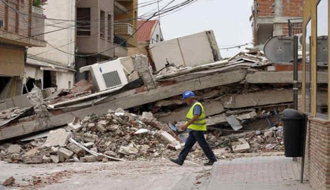 ثمانية قتلى في زلزال ضرب جنوب شرق اسبانيا