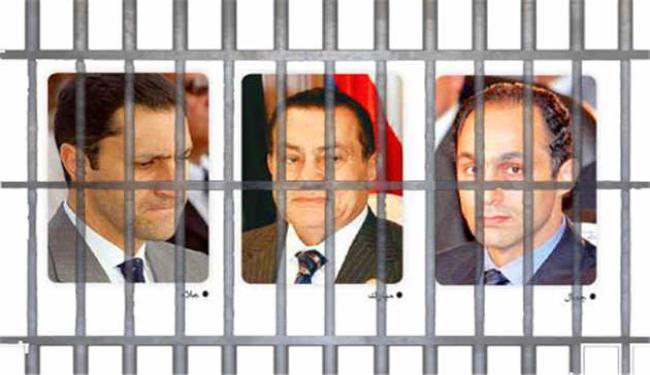محاكمة مبارك ونجليه علاء وجمال في 3 اب