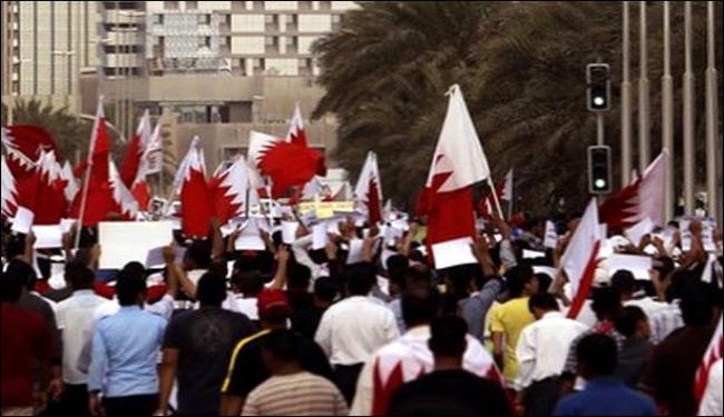 البحرينيون يخرجون بمسيرات سلمية والسلطة تواصل القمع  