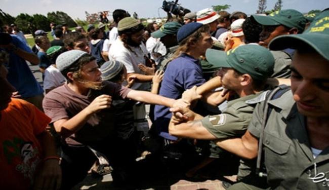 اصابة 6 جنود اسرائيليين و 5 مستوطنين باشتباك