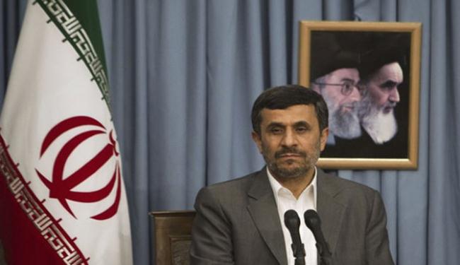 احمدي نجاد: الشعب الايراني سيتصدى للظلم في العالم