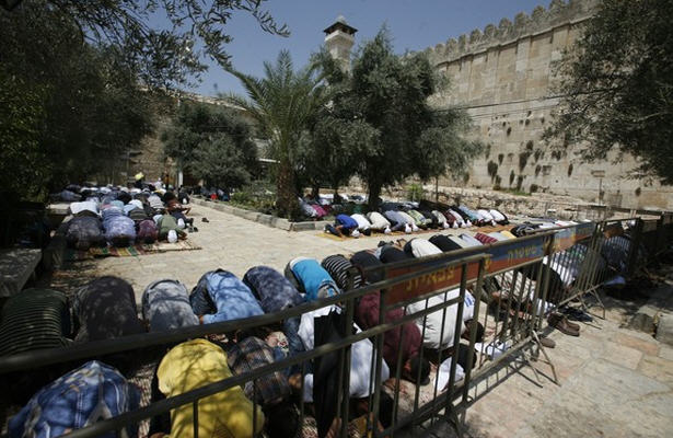 فلسطینی ها مصمم به دفاع از مسجد قدس هستند