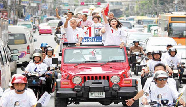تايلند: شقيقة تاكسين تخطف الأضواء في الحملة الانتخابية