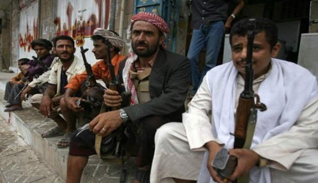 ليلة ثالثة من الإشتباكات في تعز باليمن