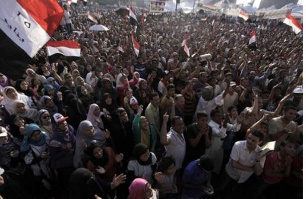تظاهرات هزاران مصری ضد شورای نظامی