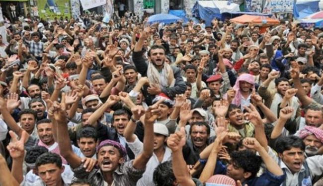 معارض يمني ينفي تحالف الحوثيين والمشترك