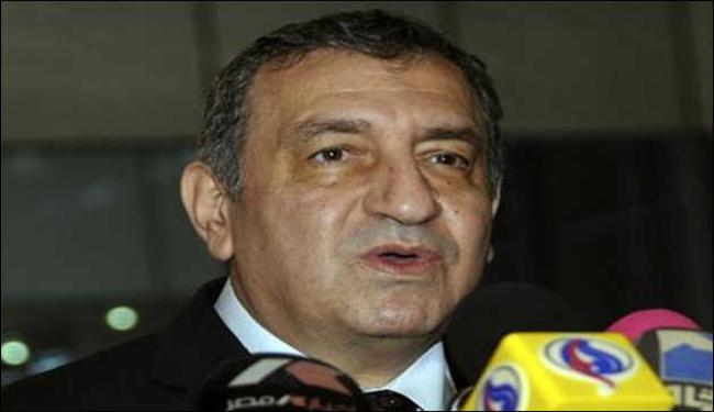 عصام شرف: اختار تشكيلا وزاريا يخدم الثورة