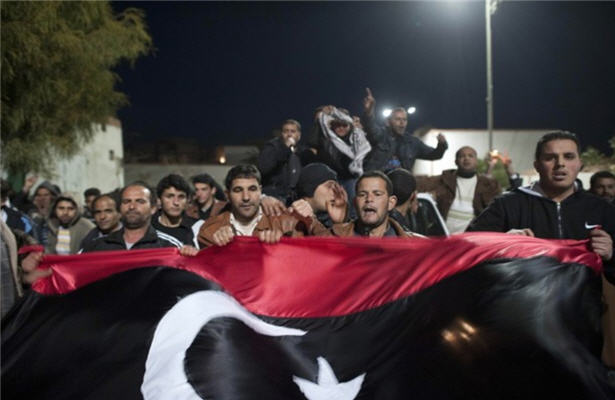 ناتو مانع پیشروی انقلابیون بسوی طرابلس