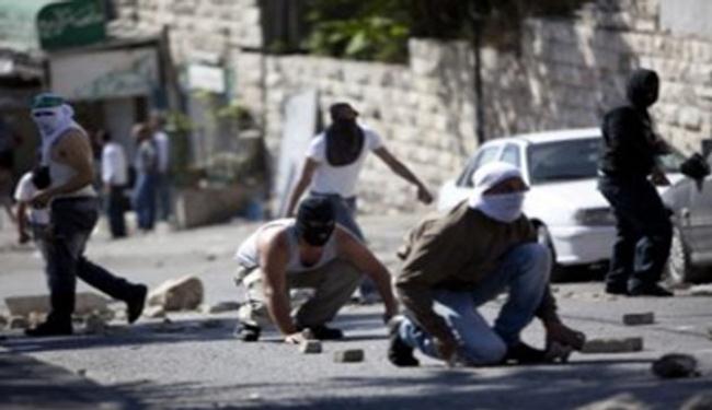الإحتلال احتجز 835 فلسطينيا من راشقي حجارة