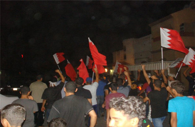 راهپیمایی شبانه بحرینی ها در چند شهر