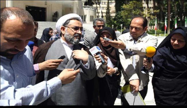 التحقيق جار بشان اغتيال الطالب رضائي نجاد 