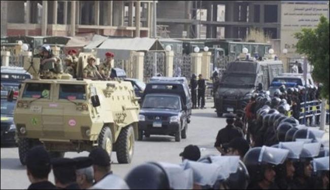 الجيش المصري ينتشر في سيناء استعدادا لشن هجوم