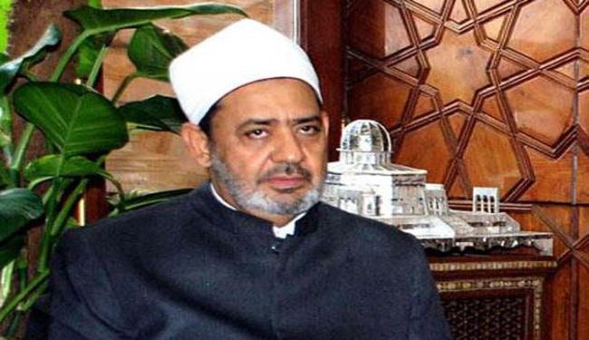شيخ الأزهر يدعو القوي السياسية لاجتماع عاجل